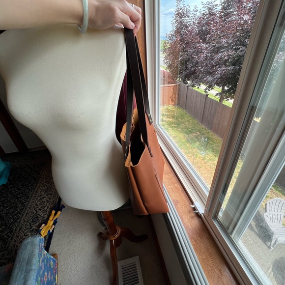 Portland Leather Brown and black tote bag - Picture 4 of 8